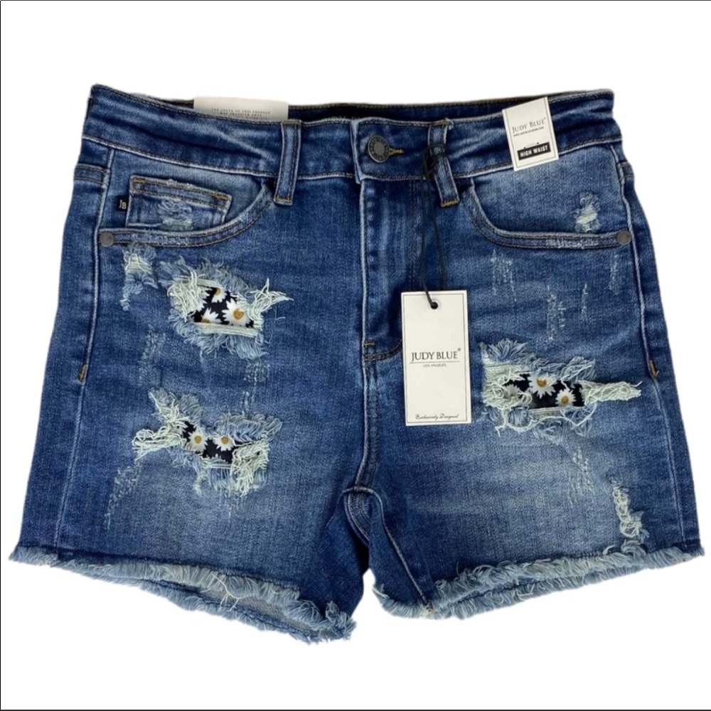 Judy Blue Daisy Patch Shorts